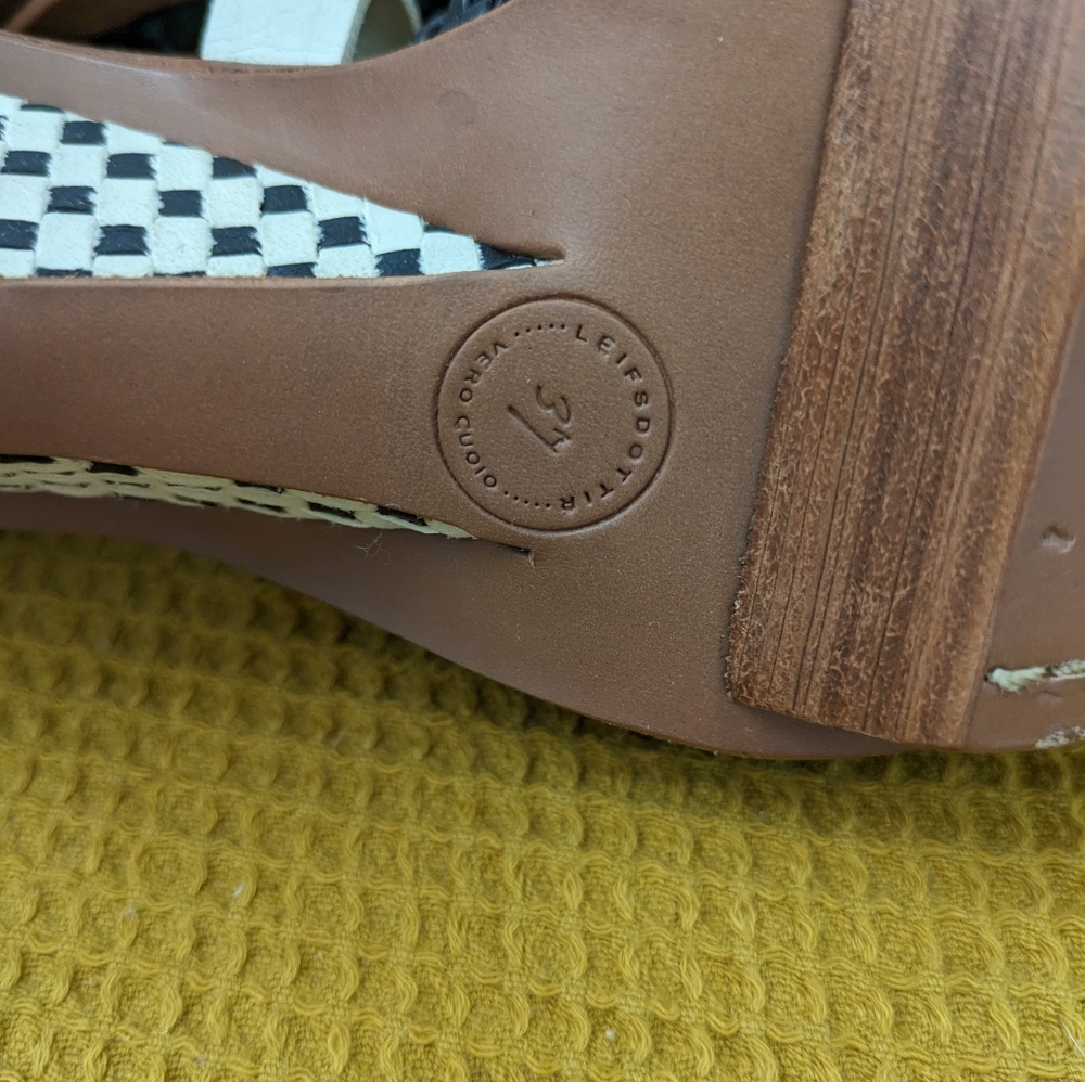 Ikia Platforms by Leifsdottir (Anthropologie) EUC 37 - Picture 11 of 12